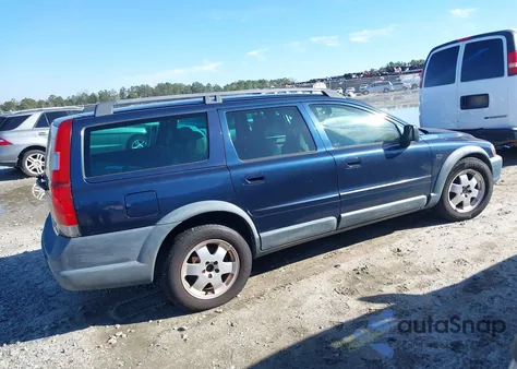 2004 Volvo Xc70 z USA, uszkodzony, nr VIN VY1SZ59H441169503